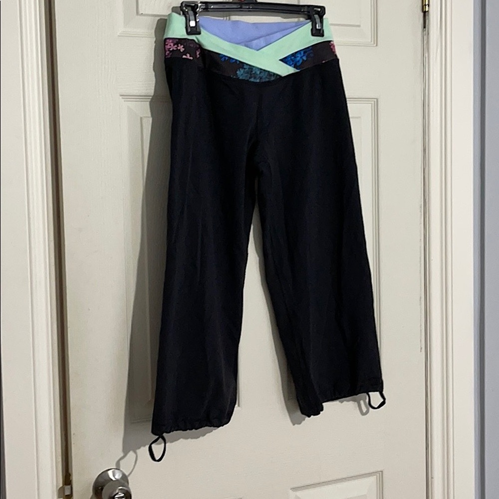 Lululemon Capris Workout Pants